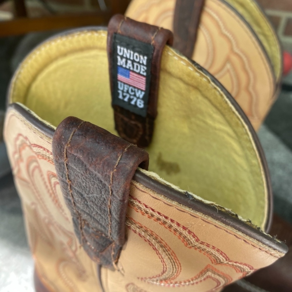 Ariat Learher Boots - Picture 7 of 12